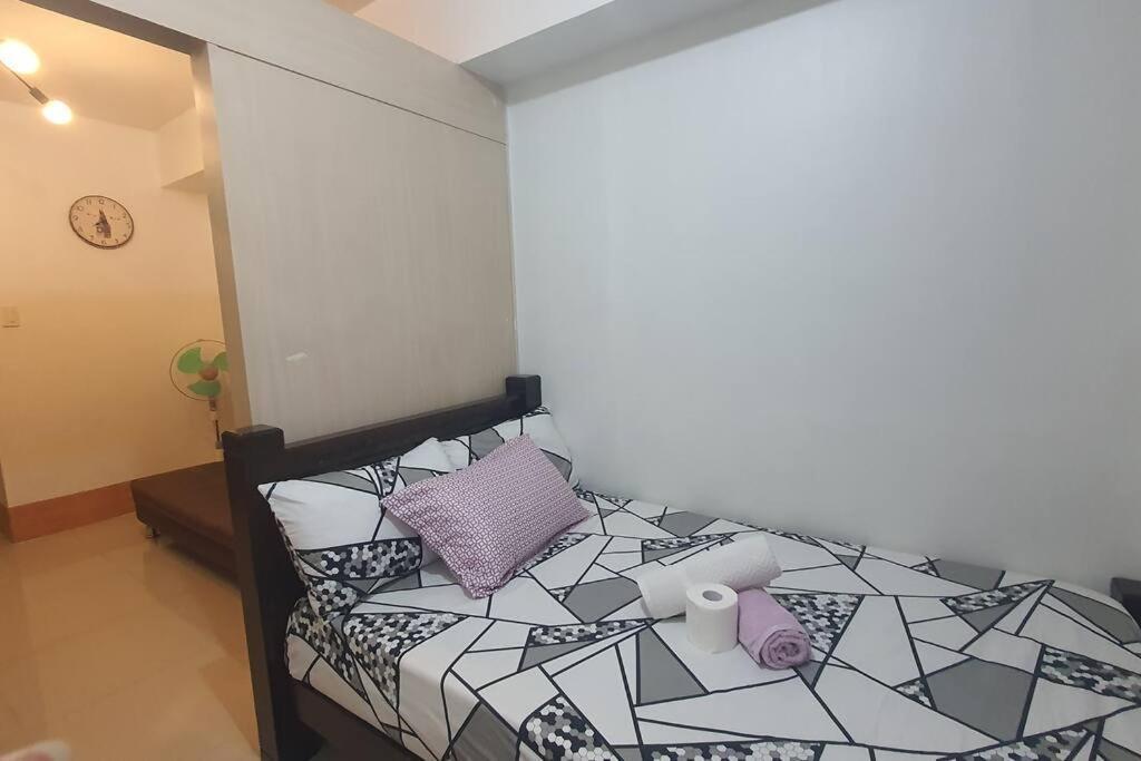 Ezbeds Near Mall Of Asia Манила Экстерьер фото